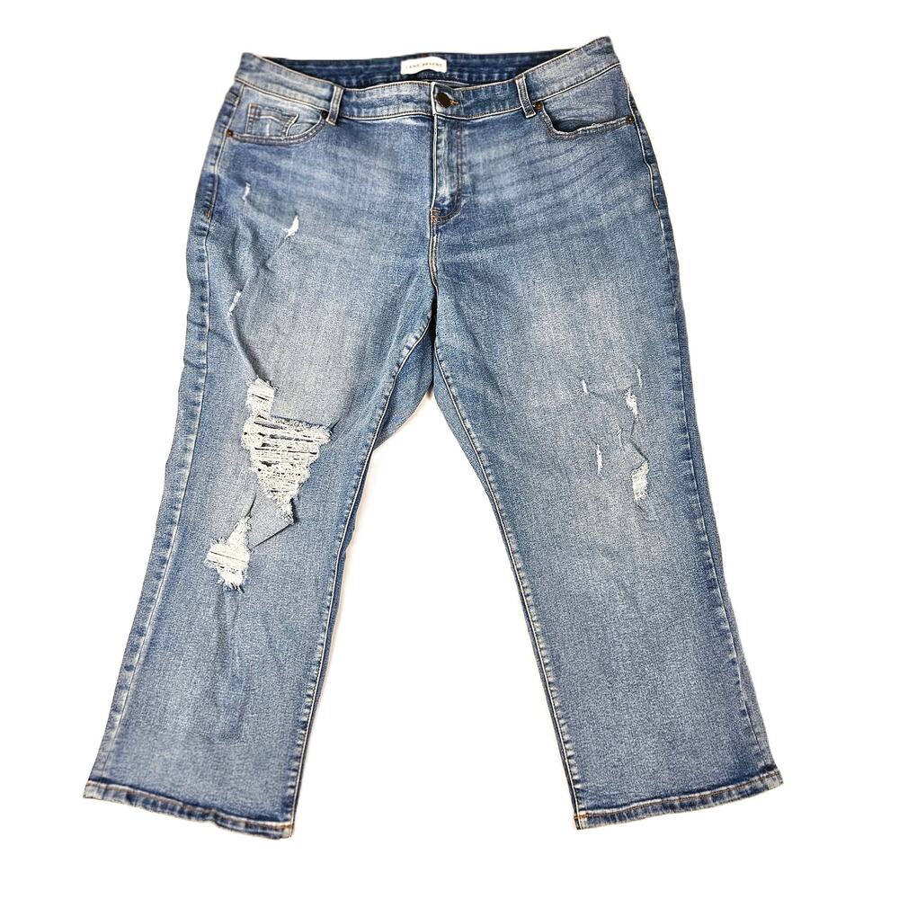 Lane Bryant Womens 16 Medium Wash Distressed Mid-rise Boyfriend Jean Capris